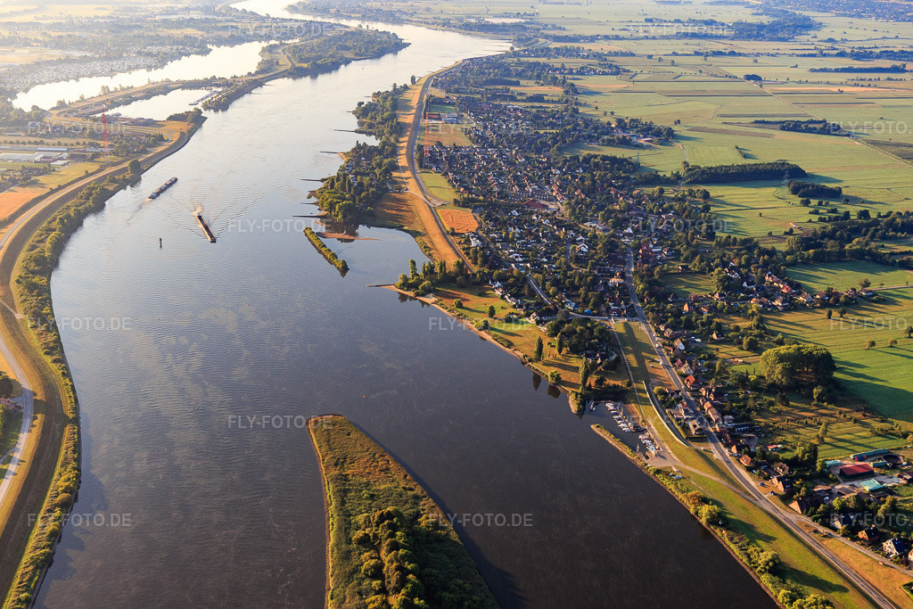 Luftbild: Bunthäuser Spitze in der Elbe im Ortsteil Wilhelmsburg in Hamburg im Bundesland Hamburg in Deutschland. Foto: IMG_110241.jpg vom 18.08.2018 durch Werner Riehm/FLY-FOTO.de