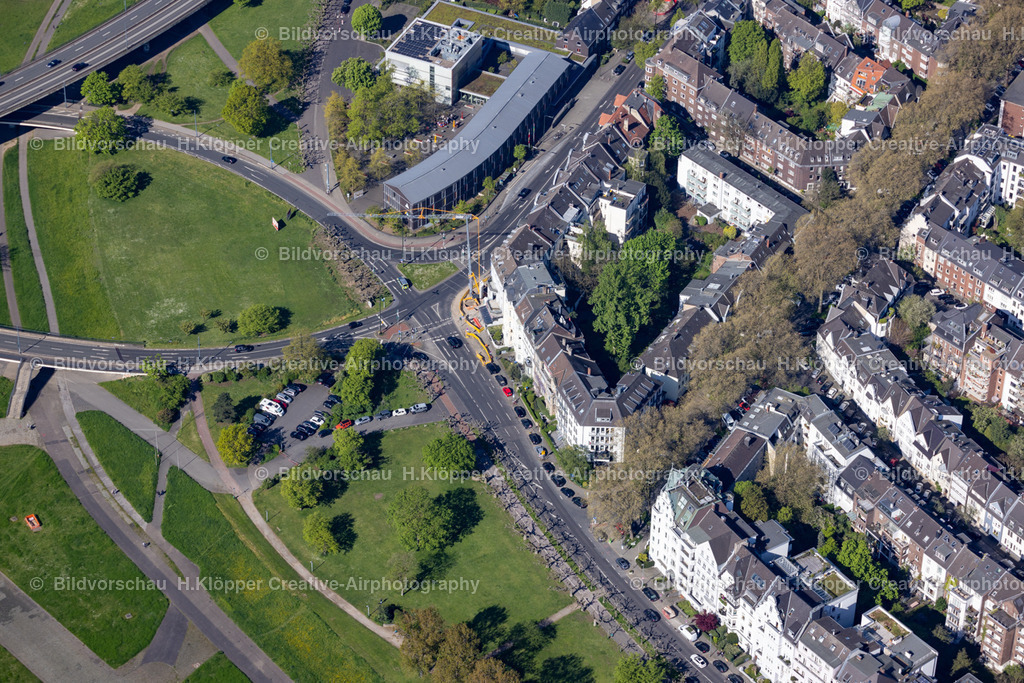 Luftbild Düsseldorf Oberkassel -Kath. Kirche St. Antonius Luegallee  439A3545 | Luftbildfotografie Hermann Klöpper/ Creative-Airphotography - Realisiert mit Pictrs.com