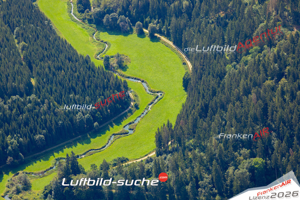Das Luftbild zeigt :  Hettingen - Die Luftaufnahme wurde 2024 vom UL-Flugzeug aus erstellt ( keine Drohne ) - Hochauflösende Luftaufnahme - Für grossformatige Ausdrucke geeignet. Die Geschenkidee !Mit Lizenz und Bildrechte bestellbar