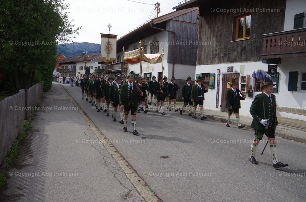 IMGP5231 | fotografiert von Axel PollmannLeonhardi Wallfahrt Benediktbeuern und Murnau, Fronleichnam, Fasching, Landschaft im Loisachtal und Benediktbeuern  - Realisiert mit Pictrs.com