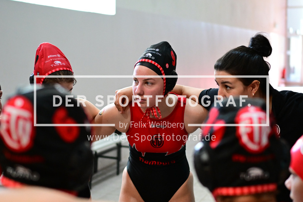 Wasserball I Juniorinnen I Saison 2024-2025 I DSV-Nachwuchscup U16 I SSV Esslingen - Eimsbütteler TV I 49249 | Der Sportfotograf. - Realisiert mit Pictrs.com