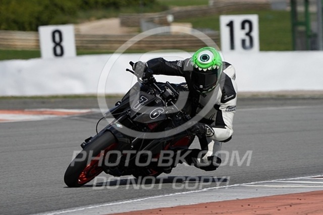 2025_03_27_PBK_31918 | Sportfotografie; SlowMotion; Video; Rennstrecke; Hafeneger; Speer; Racing; RSE; BMW; CBO; Trackday; Motorsportarena; Hockenheimring; Brno; Most; Barcelona; Valencia