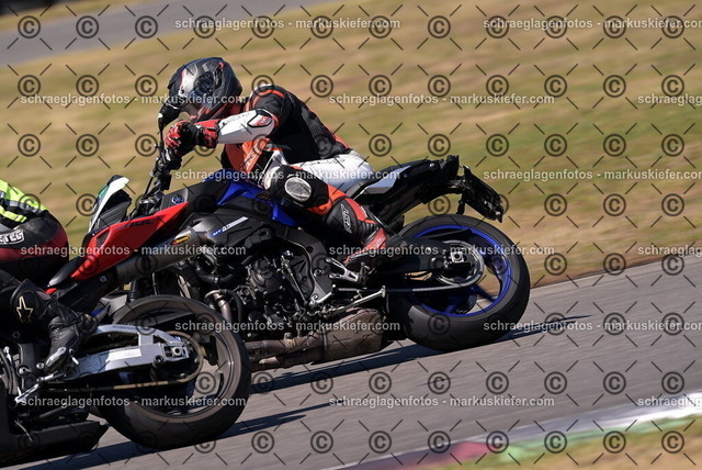 26bt04-2193 | markuskiefer.com - Realisiert mit Pictrs.com