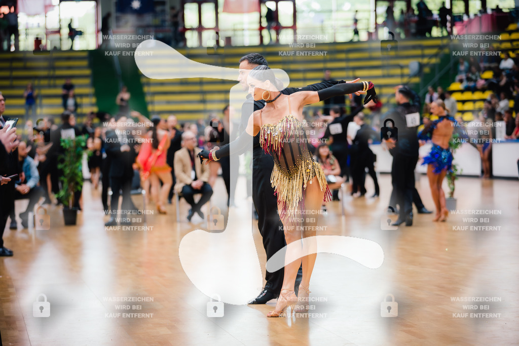 Hessen Tanzt WDSF International Open Latin 9th (12) Philip Andraus _ Ekaterina Tsvetkov (TTC Fortis Nova Maintal)-2025-05-18-3398 | Webshop for digital downloads and prints of dance sport, event & show photographer Julian Link - Realisiert mit Pictrs.com