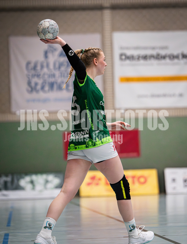 Handball I Frauen I Saison 2025-2026 I 3. Liga Staffel Nord I 13. Spieltag I SC SFN Vechta -Buxtehuder SV II-08 | Thea Johanna Hülsmann (5, SC SFN Vechta) - Realisiert mit Pictrs.com