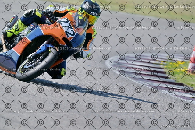 26BT02-0551 | markuskiefer.com - Realisiert mit Pictrs.com