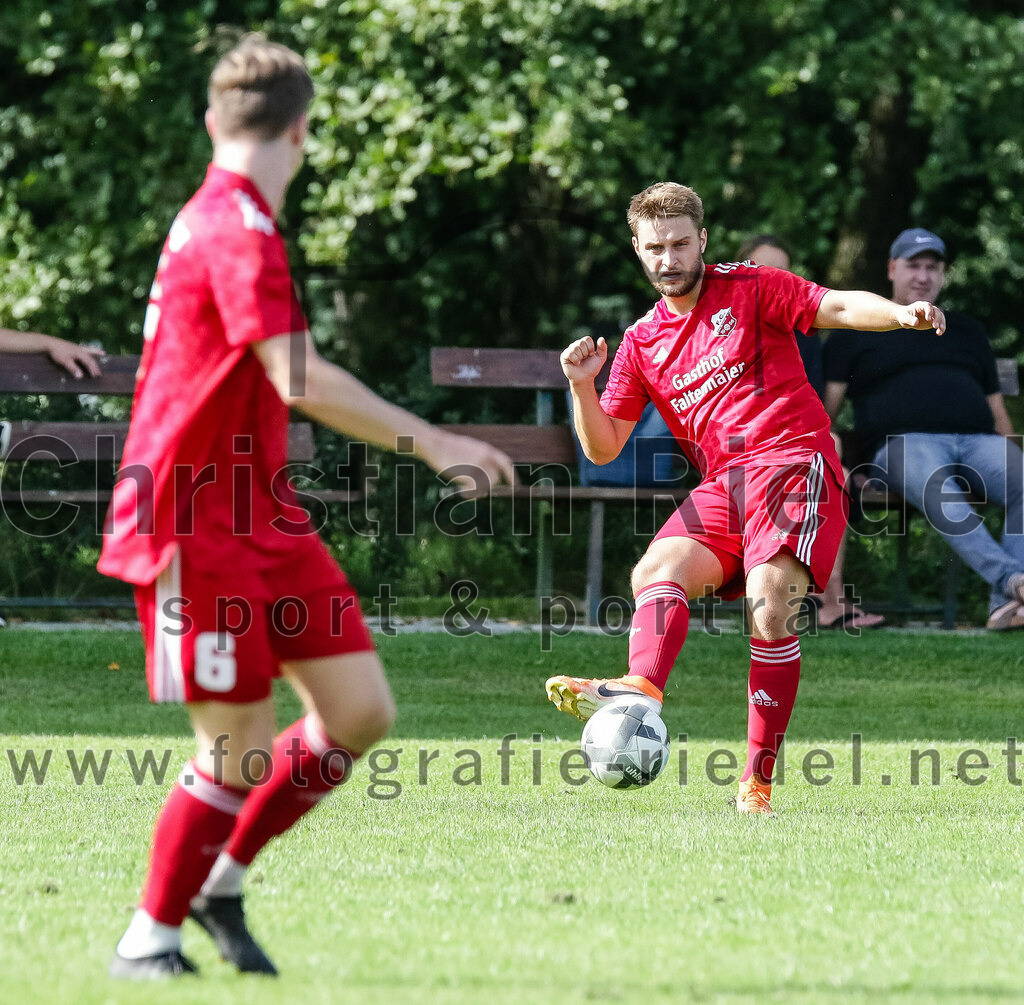 2023-09-17_064_DJK_Ottenhofen_gegen_FC_Finsing_II | Ottenhofen, Deutschland, 17.09.2023:
Fußball, Kreisklasse 2023 / 2024, 7. Spieltag, DJK Ottenhofen gegen FC Finsing II, Endergebnis: 3:0

Stefan Jell (FC Finsing, #4)

Foto: Christian Riedel / fotografie-riedel.net