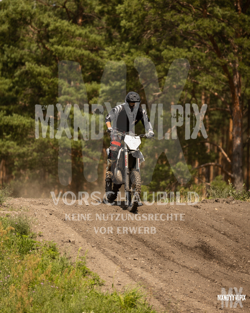 866A1842 | mxndyyvipix
