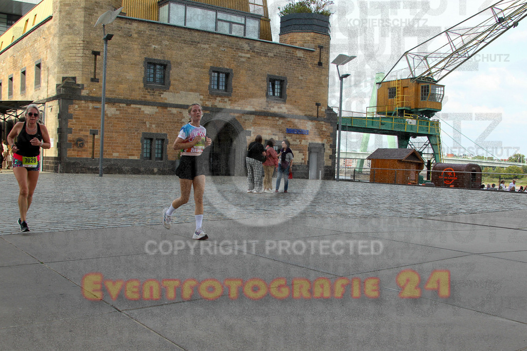 250920_1538_EV4_9354 | Sportfotografie im Rhein-Sieg Kreis, Köln, Bonn, NRW, Rheinland Pfalz, Hessen, etc. Unser Tätigkeitsfeld umfasst den Laufsport vom Volkslauf über den Marathon, Duathlon, Triathon bis zum Ultralauf wie Kölnpfad Ultra oder Schindertrail.