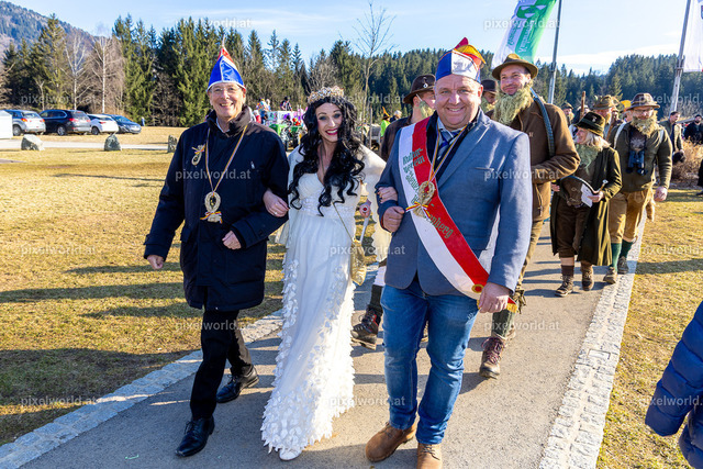 Bärentreiben in Steuerberg | Bildershop von pixelworld.at - Realisiert mit Pictrs.com