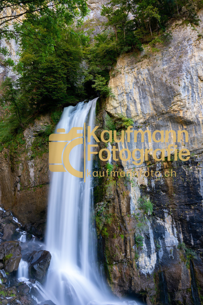 Seerenbachfälle-2876 | kaufmannfoto - Realisiert mit Pictrs.com