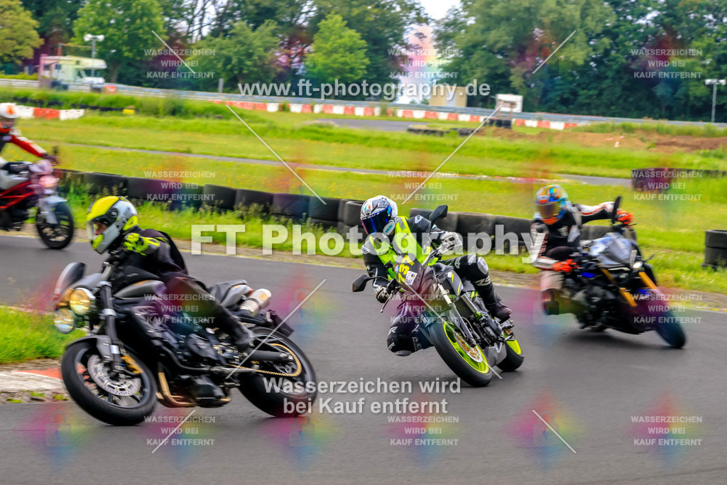 VBK-7708 | Hier findet Ihr Bilder von Touristenfahrten auf der Nürburgring Nordschleife oder von anderen Veranstaltungen die ich besucht habe. Viel Spass beim Durch Schauen 