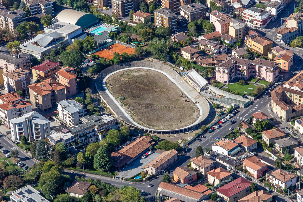 Vue aérienne: Terrain de sport 