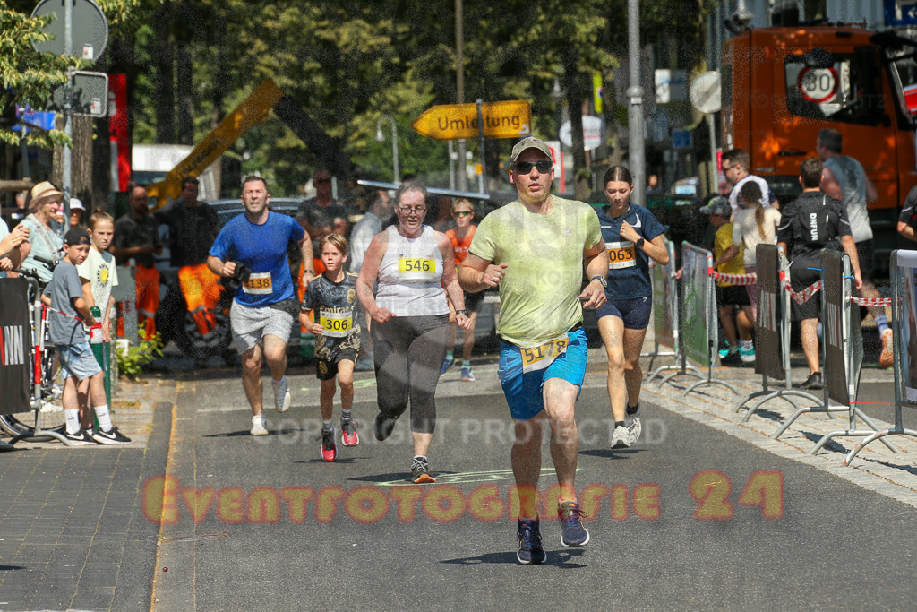 250621_1049_EX1_2697 | Sportfotografie im Rhein-Sieg Kreis, Köln, Bonn, NRW, Rheinland Pfalz, Hessen, etc. Unser Tätigkeitsfeld umfasst den Laufsport vom Volkslauf über den Marathon, Duathlon, Triathon bis zum Ultralauf wie Kölnpfad Ultra oder Schindertrail.