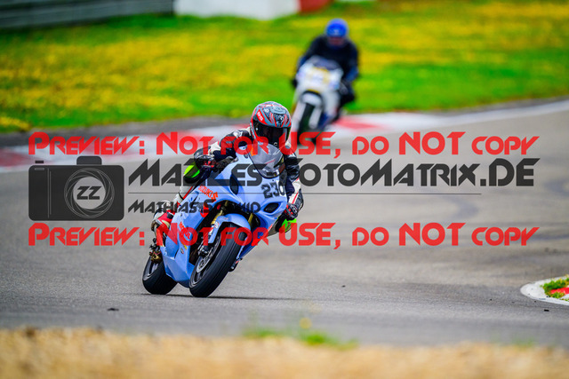 MaZZes_FotoMatrix_240804_6007705_9491 | Fotograf Mathias Schmid
Sportfotograf,
Eventfotograf,
Hochzeitsfotograf,
Portraitfotograf