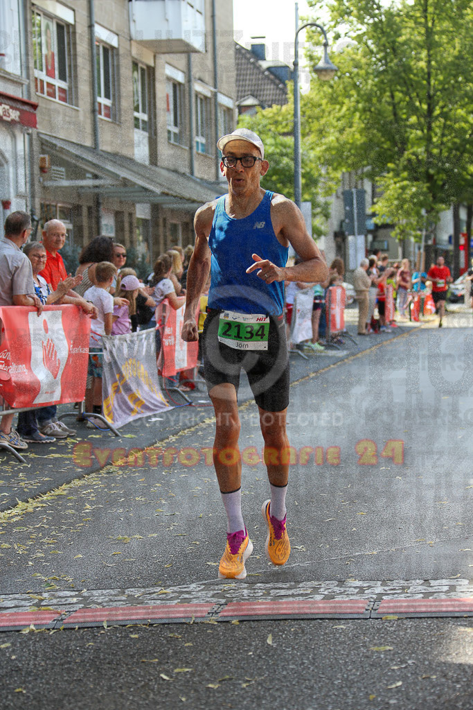 220625_1641_EX1_4845 | Sportfotografie im Rhein-Sieg Kreis, Köln, Bonn, NRW, Rheinland Pfalz, Hessen, etc. Unser Tätigkeitsfeld umfasst den Laufsport vom Volkslauf über den Marathon, Duathlon, Triathon bis zum Ultralauf wie Kölnpfad Ultra oder Schindertrail.