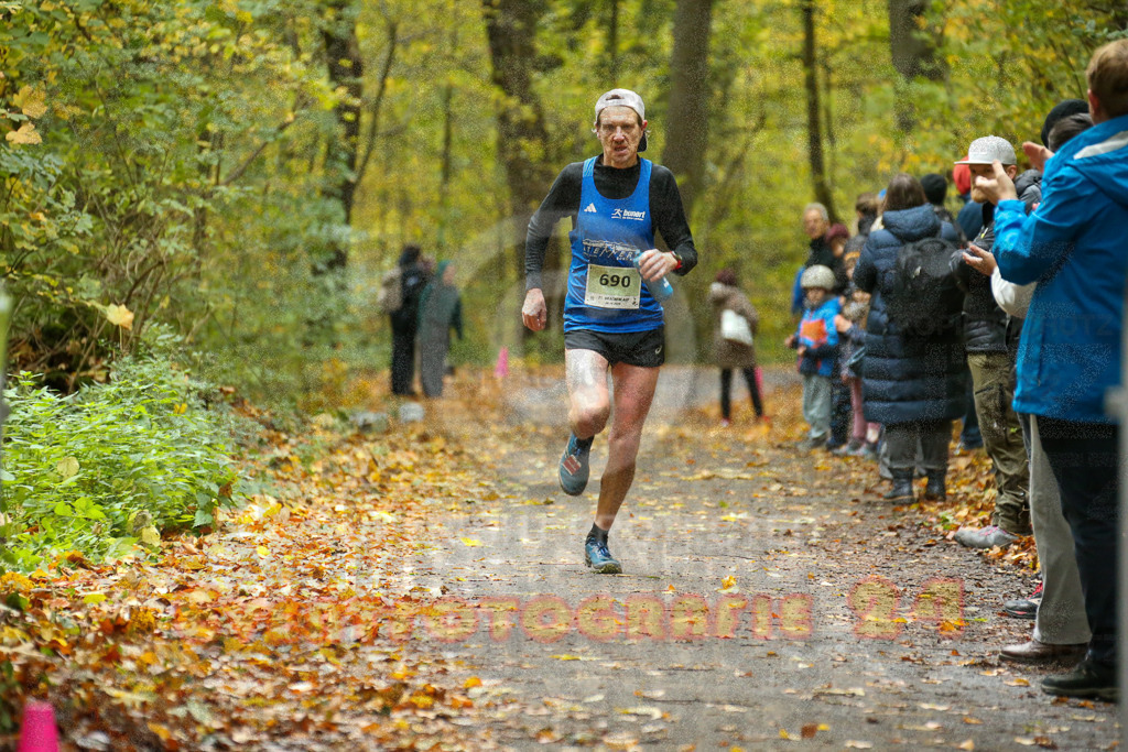 251026_1219_EX1_0081 | Sportfotografie im Rhein-Sieg Kreis, Köln, Bonn, NRW, Rheinland Pfalz, Hessen, etc. Unser Tätigkeitsfeld umfasst den Laufsport vom Volkslauf über den Marathon, Duathlon, Triathon bis zum Ultralauf wie Kölnpfad Ultra oder Schindertrail.