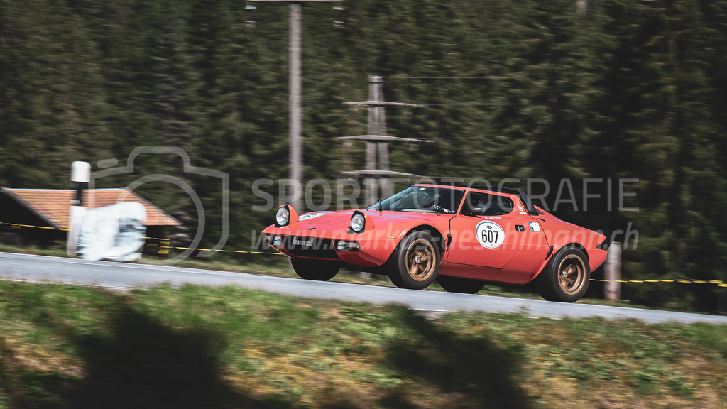 19. Arosa ClassicCar 2023 - 2. September 2023 | 19. Arosa ClassicCar 2023
Arosa, Schweiz
Bereiter Livio aus Winterthur mit der Startnummer 607 in einem Lancia Stratos H.F., Jahrgang 1976, in der Klasse Demonstration.
@arosaclassiccar, @arosa.official, #arosaclassiccar, #arosa, #76curves, #classiccar
Bild: Sportfotografie Markus Aeschimann | www.markus-aeschimann.ch - Realisiert mit Pictrs.com