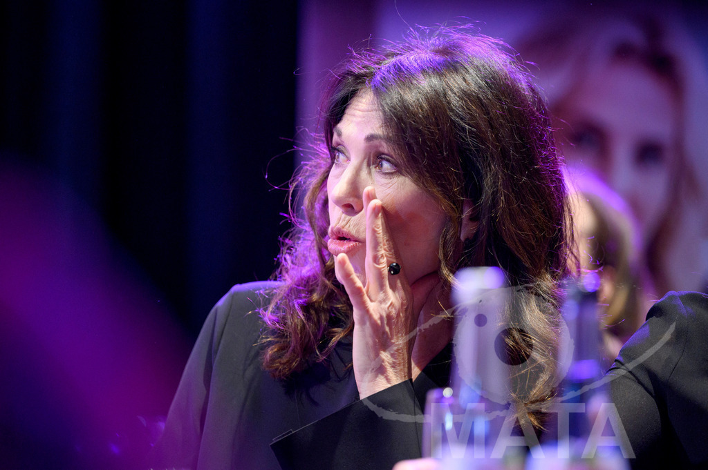 _DWA8438 | Schauspielerin Iris Berben als Ehrenpreisträgerin beim 28. Filmfestival Türkei Deutschland am 08.3.2024  in Nürnberg - Realisiert mit Pictrs.com