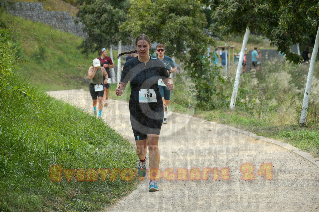 250824_1502_EX1_8358 | Sportfotografie im Rhein-Sieg Kreis, Köln, Bonn, NRW, Rheinland Pfalz, Hessen, etc. Unser Tätigkeitsfeld umfasst den Laufsport vom Volkslauf über den Marathon, Duathlon, Triathon bis zum Ultralauf wie Kölnpfad Ultra oder Schindertrail.
