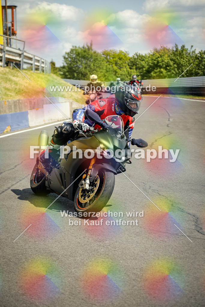 OBK_Mai_Justin_Uwe-10989 | Hier findet Ihr Bilder von Touristenfahrten auf der Nürburgring Nordschleife oder von anderen Veranstaltungen die ich besucht habe. Viel Spass beim Durch Schauen 