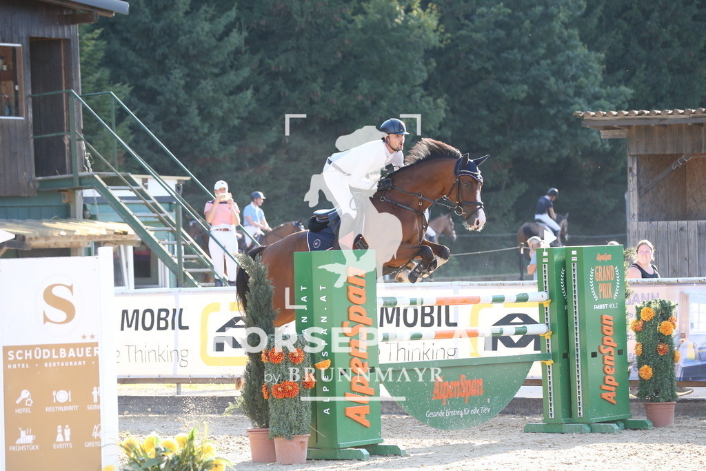 DL2Q0887 | Willkommen bei Brunnmayr - Design & Fotografie – Ihrem Spezialisten für Reitturniere und Pferdeveranstaltungen in Oberösterreich, Salzburg und Bayern! Seit über 17 Jahren sind wir leidenschaftlich dabei.