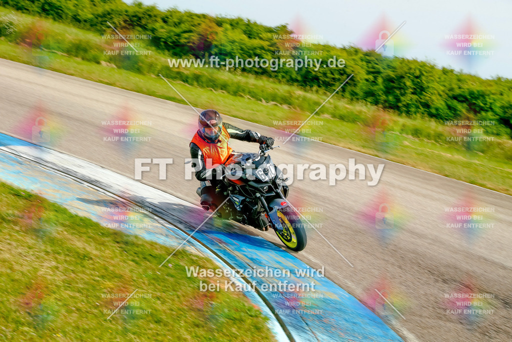 _MOT1142 | Hier findet Ihr Bilder von Touristenfahrten auf der Nürburgring Nordschleife oder von anderen Veranstaltungen die ich besucht habe. Viel Spass beim Durch Schauen 