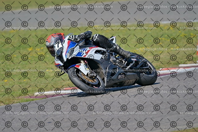26BT01-1553 | 027 - Realisiert mit Pictrs.com