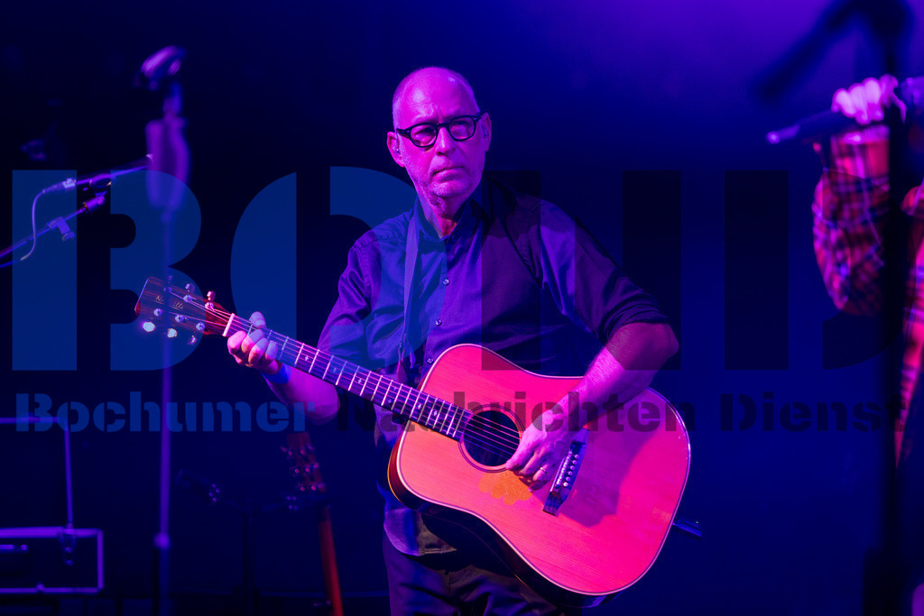 SES_GBAZEC20241227-41 | bond - Realisiert mit Pictrs.com