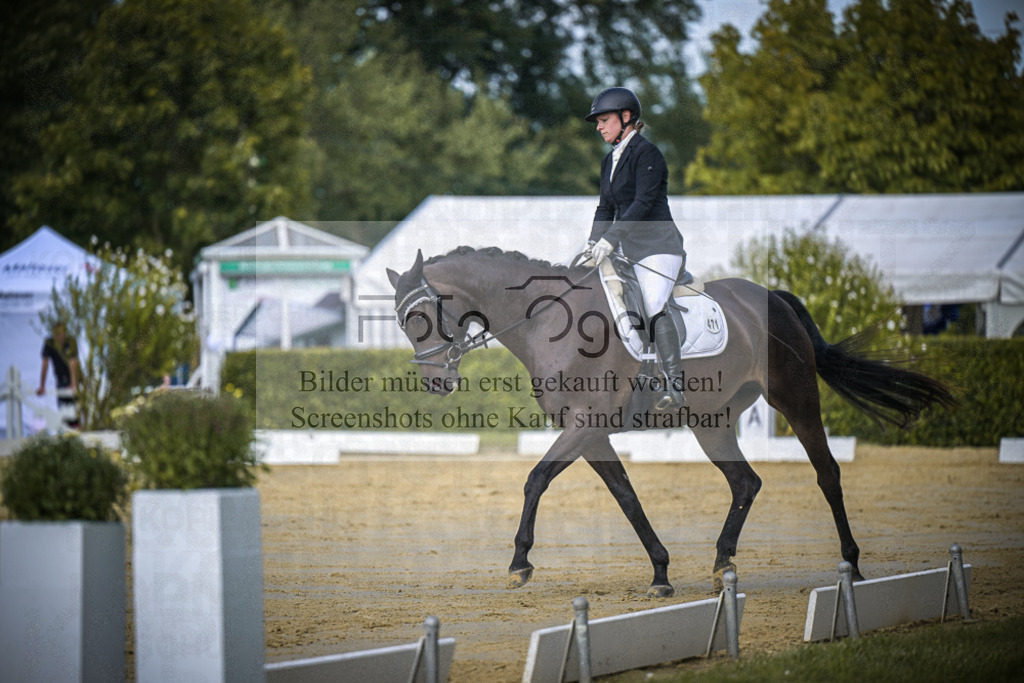 DOS_4746 | Entdecke hochwertige Reitturnierfotos von Foto Oger. Professionell, emotional und authentisch – jetzt Lieblingsmomente im Shop bestellen.Deutschlandweite Turnierfotografie. - Realisiert mit Pictrs.com
