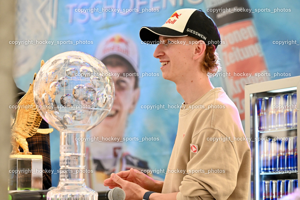 Empfang Daniel Tschofenig | Daniel Tschofenig, Empfang Daniel Tschofenig, Weltcup Kugel, Vierschanzentournee Adler, Empfang Daniel Tschofenig am 10.05.2025 in Hohenthurn (Mehrzweckhaus Hohenthuurn), Austria, (Photo by Bernd Stefan)