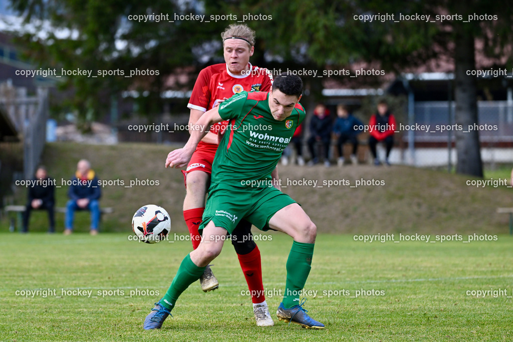 FC ASKÖ Gmünd vs. SV Rapid Lienz | #19 Nico Payer FC Gmünd, #25 Andre Tabernig Rapid Lienz, FC ASKÖ Gmünd vs. SV Rapid Lienz, FC ASKÖ Gmünd vs. SV Rapid Lienz am 09.11.2025 in Ferlach (Ballspielhalle Ferlach), Austria, (Photo by Bernd Stefan)