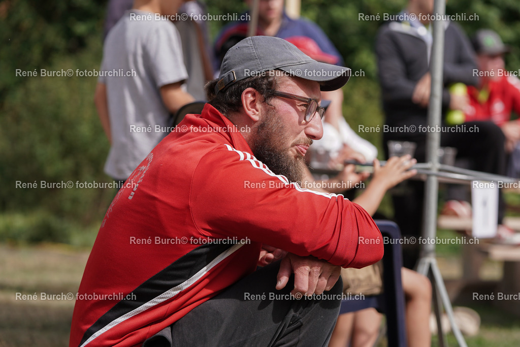 DSC09435-2 | René Burch leidenschaftlicher Fotograf aus Kerns in Obwalden.  Hier finden sie Sport, Landschaft und Natur Fotografie.
 - Realisiert mit Pictrs.com