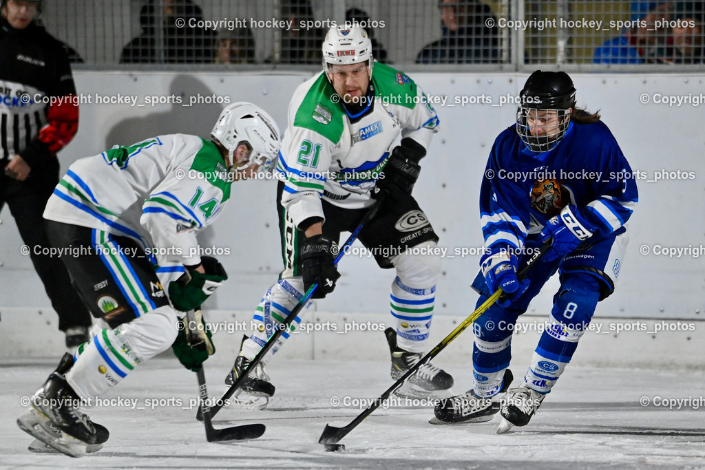 EC Tigers Paternion vs. EC Feld am See Ledenitzen | #14 Prohinig Lukas Feld am See Ledenitzen, #21 Moser Sandro Feld am See Ledenitzen, #8 Wappis Christof EC Tigers Paternion, EC Tigers Paternion vs. EC Feld am See Ledenitzen, EC Tigers Paternion vs. EC Feld am See Ledenitzen am 19.01.2025 in Villach (Eisplatz Paternion), Austria, (Photo by Bernd Stefan)