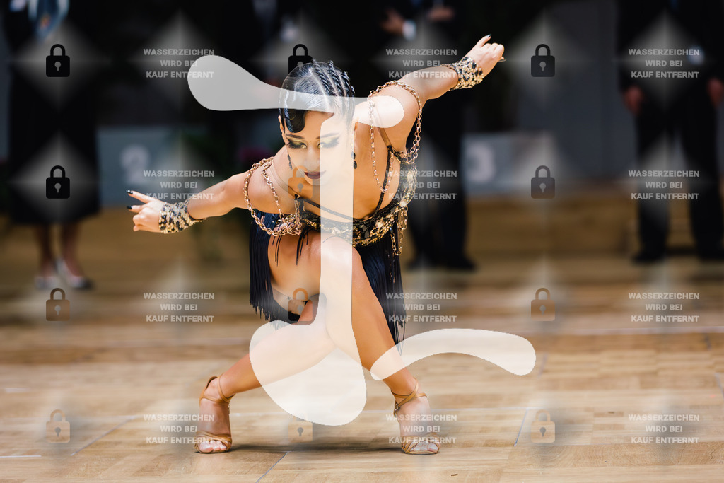 GOC 2025 - WDSF Solo Junior II Latin Female - 2025-08-21-8144 | Webshop for digital downloads and prints of dance sport, event & show photographer Julian Link - Realisiert mit Pictrs.com