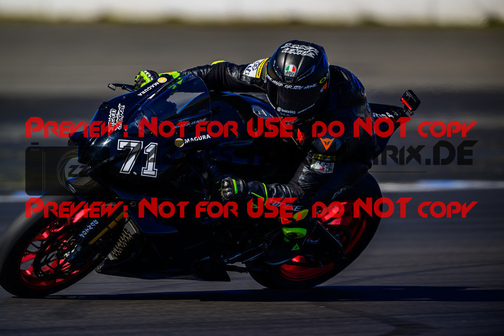 MaZZes_Fotomatrix_20250407_6007705_6424 | WEISS