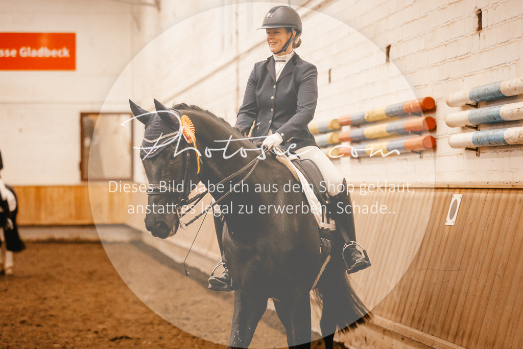 3I6A2168 | Stimmungsvolle Portraits und Reitsportfotografie im Ruhrgebiet und im Münsterland.

Pferdefotografie, Hundefotografie, Tierfotografie, Reportagen, Portraits von Tier und Mensch, Turnierfotografie in Bochum, Recklinghausen, Marl, Haltern am See, Dülmen.. - Realisiert mit Pictrs.com