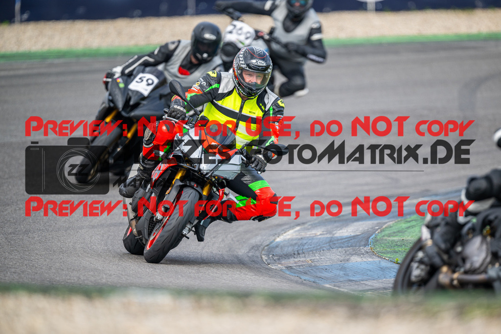 MaZZes_FotoMatrix_240701_6007705_1632 | INST