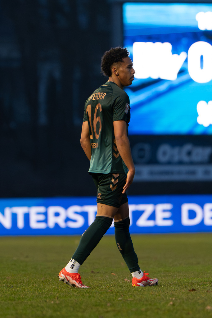 Fußball I Herren I Saison 2025-2026 I Regionalliga Nord I 25. Spieltag I TuS Blau-Weiß Lohne - Werder Bremen II I 6078 | jns.sportfotos - Realisiert mit Pictrs.com