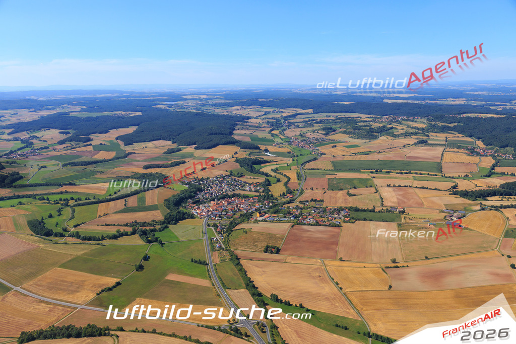 Luftbild von  Pfarrweisach - Luftaufnahme wurde 2015 von https://frankenair.de mittels Flugzeug (keine Drohne) erstellt - die Geschenkidee