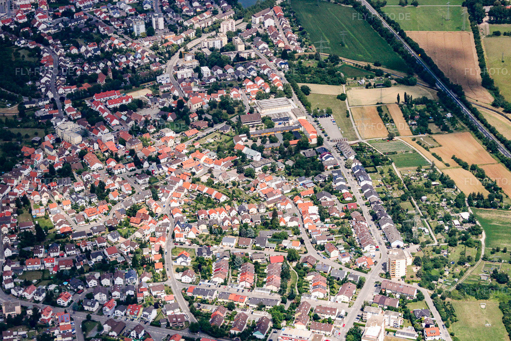 Luftbild: Ortsansicht von Süden im Ortsteil Sankt Ilgen in Leimen im Bundesland Baden-Württemberg in Deutschland. – Foto: IMG_19216.jpg vom 05.07.2009 durch Werner Riehm/FLY-FOTO.de – Auflösung des Originals: 4752 x 3168 px
