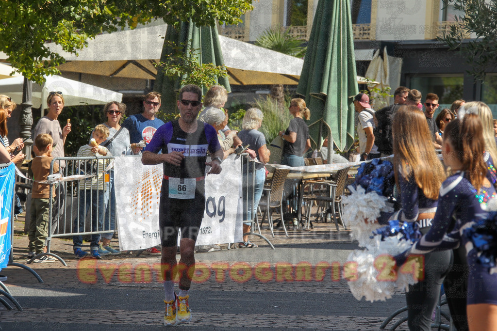 250824_1236_EV4_9306 | Sportfotografie im Rhein-Sieg Kreis, Köln, Bonn, NRW, Rheinland Pfalz, Hessen, etc. Unser Tätigkeitsfeld umfasst den Laufsport vom Volkslauf über den Marathon, Duathlon, Triathon bis zum Ultralauf wie Kölnpfad Ultra oder Schindertrail.