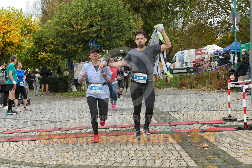 241020_1018_EX1_8615 | Sportfotografie im Rhein-Sieg Kreis, Köln, Bonn, NRW, Rheinland Pfalz, Hessen, etc. Unser Tätigkeitsfeld umfasst den Laufsport vom Volkslauf über den Marathon, Duathlon, Triathon bis zum Ultralauf wie Kölnpfad Ultra oder Schindertrail.