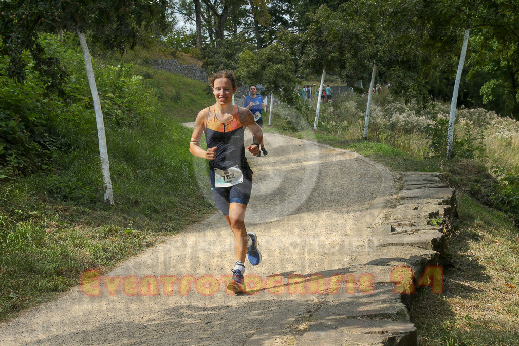 250824_1503_EX1_8407 | Sportfotografie im Rhein-Sieg Kreis, Köln, Bonn, NRW, Rheinland Pfalz, Hessen, etc. Unser Tätigkeitsfeld umfasst den Laufsport vom Volkslauf über den Marathon, Duathlon, Triathon bis zum Ultralauf wie Kölnpfad Ultra oder Schindertrail.