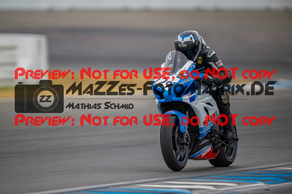 MaZZes-Fotomatrix-20260809-575693 | R1