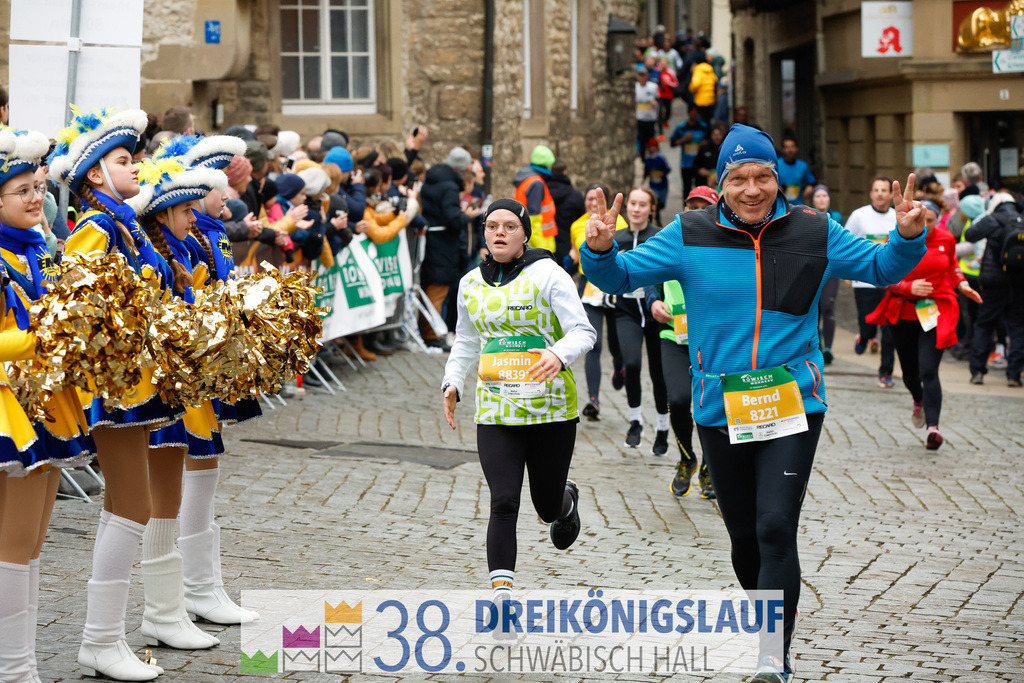 5km Roewisch Wohnbau Cup | 3 Koenigslauf 2024 5km Roewisch Wohnbau Cup - Realisiert mit Pictrs.com