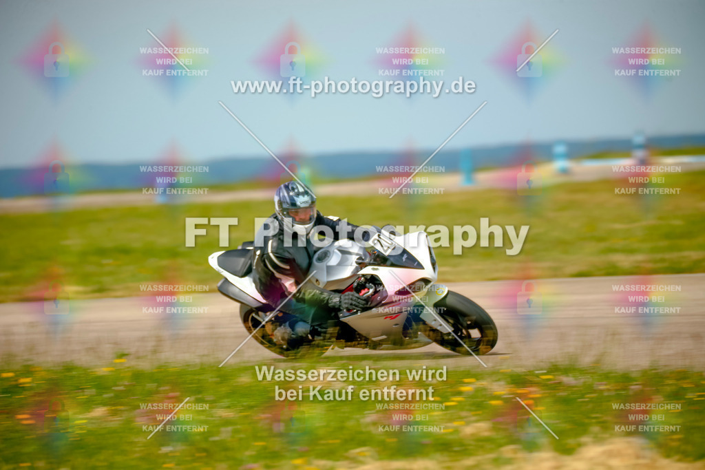 _MOT1048 | Hier findet Ihr Bilder von Touristenfahrten auf der Nürburgring Nordschleife oder von anderen Veranstaltungen die ich besucht habe. Viel Spass beim Durch Schauen 