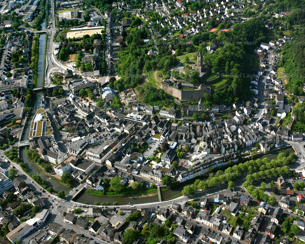 2611152 | DILLENBURG 09.06.2006 Stadtansicht des Innenstadtbereiches  in Dillenburg im Bundesland Hessen, Deutschland // City view on down town  in Dillenburg in the state Hesse, Germany Foto: Gerhard Launer