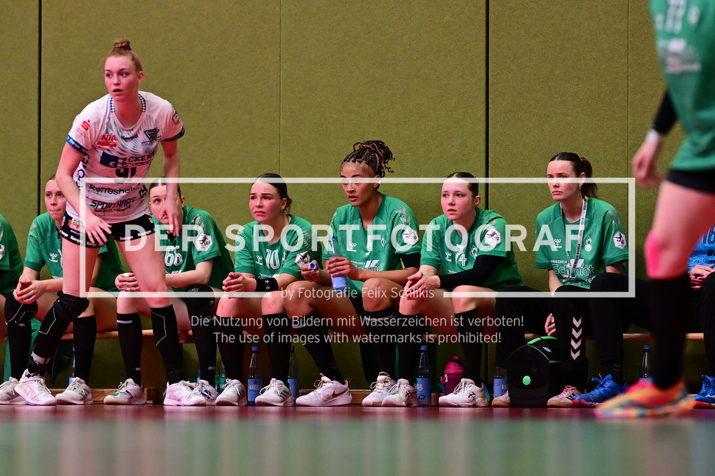 Handball I Frauen I Saison 2024-2025 I 2. Bundesliga I 23. Spieltag I SV Werder Bremen - ESV 1927 Regensburg I 59250 | Der Sportfotograf. - Realisiert mit Pictrs.com