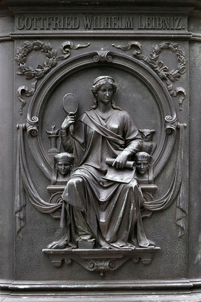 Foto: Leipzig - Leibniz Denkmal - allegorische Darstellung der Fakultät Philosophie | Das Team hinter BILDLEXIKON LEIPZIG bündelt historische wie aktuelle Informationen über die Stadt Leipzig in Text und Bild auf einer Plattform und stellt diese der interessierten Öffentlichkeit zur Verfügung.